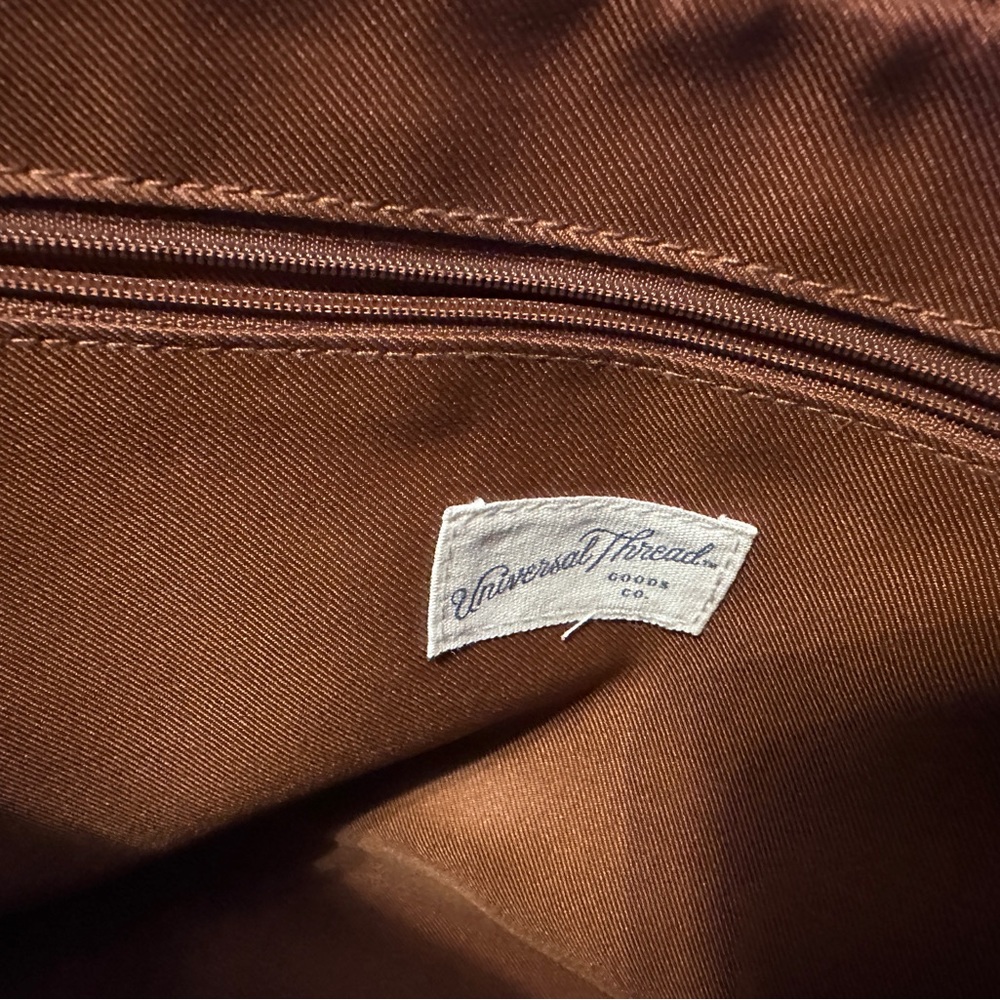 Universal Thread Brown Fabric Interior - image 2